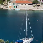 House Vinkli Nyaraló Kut